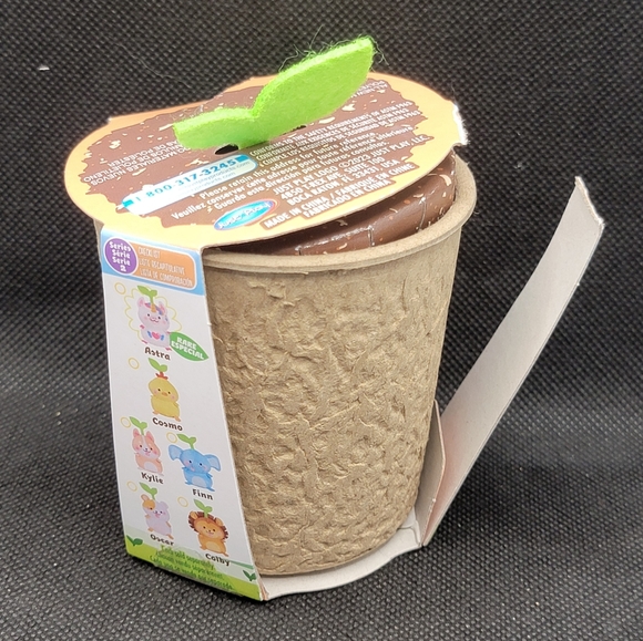 Sakuties CHARLIE the Squirrel 4" Mini Collectible Plush Series 2 - Grow A Smile! - Picture 3 of 7